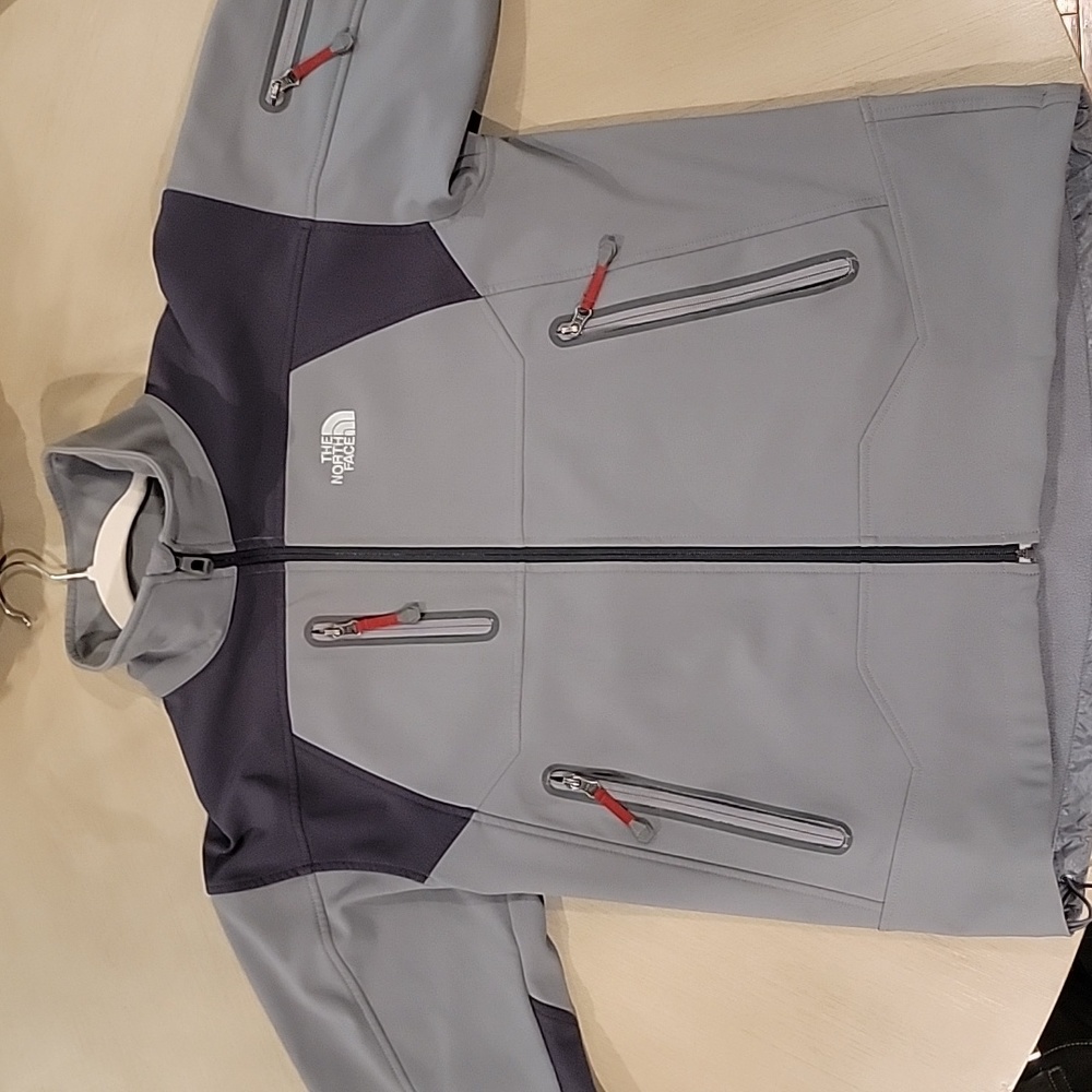 The North Face Apex softshell